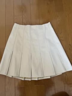 ingni 白いミニスカートのサムネイル