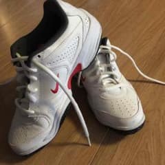 NIKEスニーカーのサムネイル