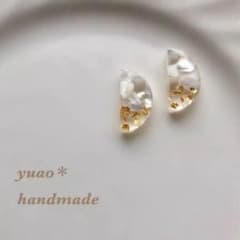 半月ホワイトシェル イヤリング ピアス ハンドメイドのサムネイル