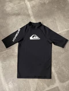 QUIKSILVER クイックシルバー ラッシュガード キッズ 130のサムネイル