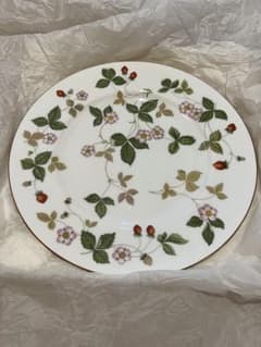 Wedgwood ワイルドストロベリー　大皿のサムネイル