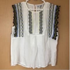 ZARA トップスのサムネイル