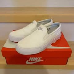 スリッポン スニーカー NIKE 27cmのサムネイル