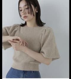 NATURAL BEAUTY BASIC クロップドシャギーニットのサムネイル