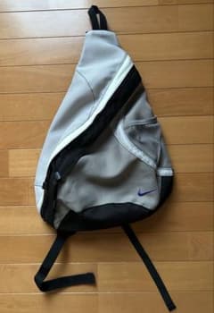 nike 90s 00s y2k スリングバッグ　ワンショルダー　パープル nike 90s 00s y2k スリングバッグ ワンショルダー パープル - メルカリ