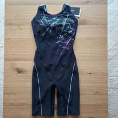 L 新品 最新 speedo UltraStretch カップ付 練習水着 紺青 L 新品 最新 speedo UltraStretch カップ付 UVガード紺青 - メルカリ