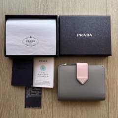 PRADA 二つ折り財布 プラダ サフィアーノ ピンク グレー - メルカリ