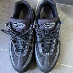 Air Max スニーカーのサムネイル