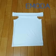 エモダ オフショルダーTのサムネイル