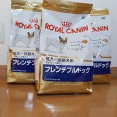 ロイヤルカナン　成犬～高齢犬用　3キロ×3袋のサムネイル