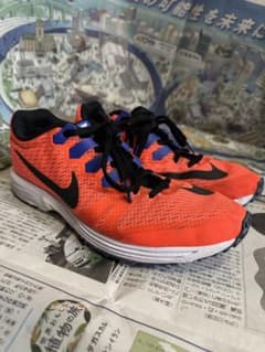 NIKE スポーツシューズ　ランニングシューズのサムネイル