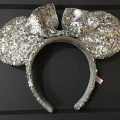 Riiさま専用 ディズニー スパンコール カチューシャのサムネイル