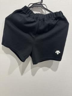 黒のショートパンツ Lサイズのサムネイル