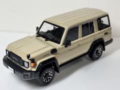 トヨタ ランドクルーザー ベージュ 1/30 カラーサンプル - メルカリ