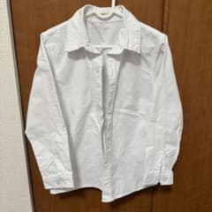長袖シャツ 120cm 白　未使用品　ホワイト　春秋　フォーマル　冠婚葬祭のサムネイル
