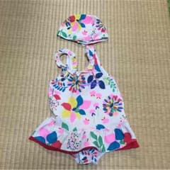 可愛い水着のサムネイル