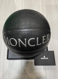 [新品未使用］モンクレール　ノベルティ バスケットボール スポルディングのサムネイル