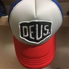 deusのキャップのサムネイル