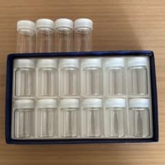 未使用品 小型ガラス空き瓶 12個セット 岩絵具用 ビーズ用小物収納