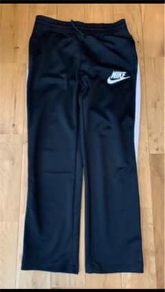 NIKE トラックパンツのサムネイル