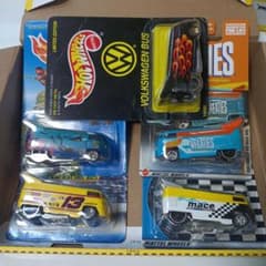 ①ホットウィールワーゲンバスセットのサムネイル