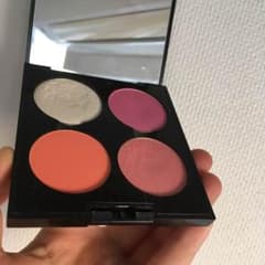 make up for ever チーク＆シャドーのサムネイル