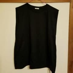 GU　ノースリーブのサムネイル
