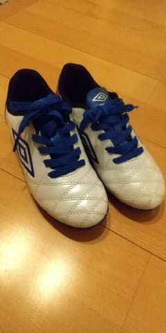 期間限定値下げ中‼️ アンブロ スパイク 19cm サッカーのサムネイル