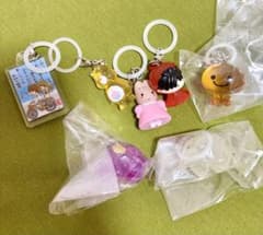 Capsule toy marking charms (bulk sale)