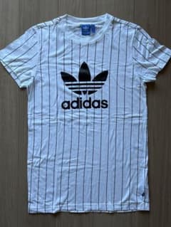 adidas オリジナルス Tシャツのサムネイル
