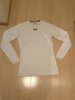 UNDER ARMOUR 長袖 コンプレッションシャツ ホワイトのサムネイル