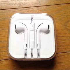 Apple 純正イヤホンのサムネイル