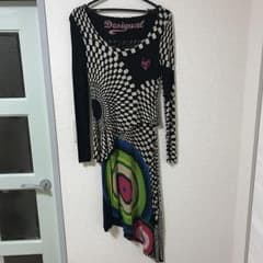売り切りセール！！Desigual ワンピース Sのサムネイル