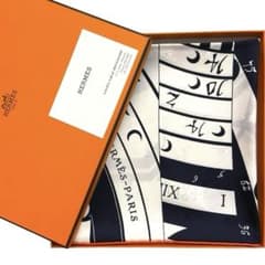 新品未使用 モノクロ エルメス シルクスカーフ カレ90 新たなる占星術 幾何学 新品未使用 モノクロ エルメス シルクスカーフ カレ90 新たなる