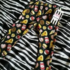 新品タグ付き♡スイーツ柄パンツのサムネイル