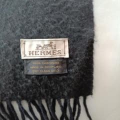 HERMES カシミヤ ブラックマフラーのサムネイル