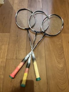 バドミントンラケット 3本セットのサムネイル