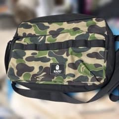 BAPE 迷彩ショルダーバッグのサムネイル