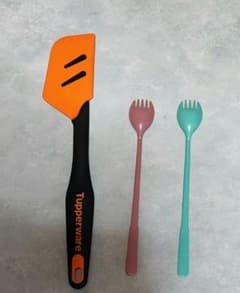 タッパーウェア シリコンスパチェラ新品未使用 スプーン付き
