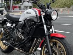 xsr700 HooBue カーボン　エアインテークカバー　タイラント　カウルのサムネイル