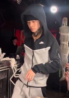 早い者勝ち】NIKEテックフリース yvng Patra着用 - メルカリ