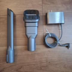 純正品】中古 ダイソン V18 充電器・コンビネーションノズル・隙間