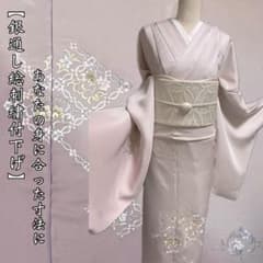 特選銀通し刺繍付下げ【装飾更紗◇薄桜色】シルバーピンク - メルカリ