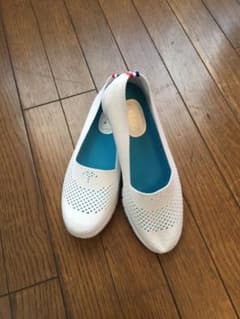 サンダルシューズ　白　未使用のサムネイル