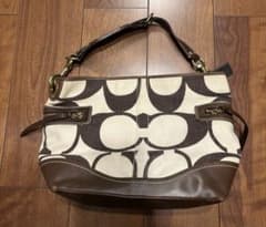 COACH コーチ ヴィンテージ シグネチャー ショルダーバッグのサムネイル