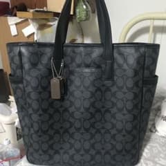 【本日限り】コーチ　coach トートバッグのサムネイル
