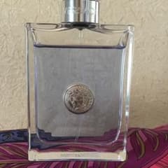 ジャンニヴェルサーチ　100ml  香水　箱無しのサムネイル