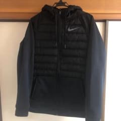 NIKE サーマのサムネイル