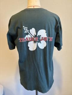 TRADER JOE'S ハイビスカスプリント Tシャツのサムネイル