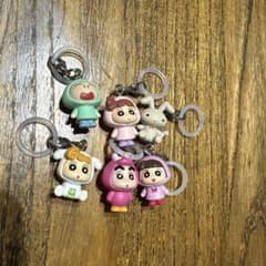 クレヨンしんちゃん めじるしアクセサリー 6種セットのサムネイル